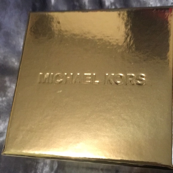 💯Authentic - MK Michael Kors watch with bracelet - Picture 10 of 13